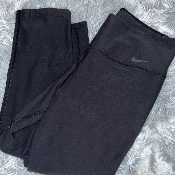 Nike cropped leggings - Picture 4 of 5